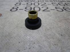 втулка клапанной крышки 8971056896 elf 4hf1 ( под пластиковую крышку)